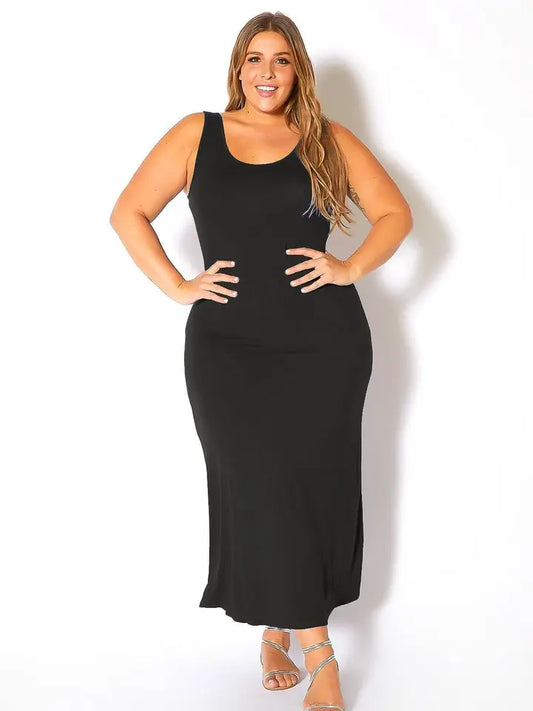 Plus Size Round Neck Sleeveless Maxi Dress